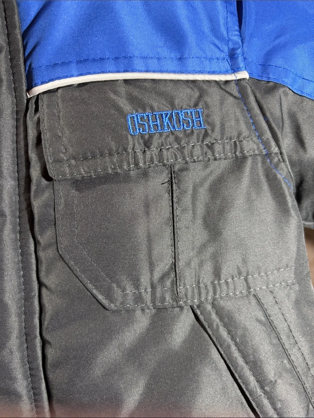 Children's Blue & Black Osh Kosh Insulated Puffer Jacket with Hood. F3